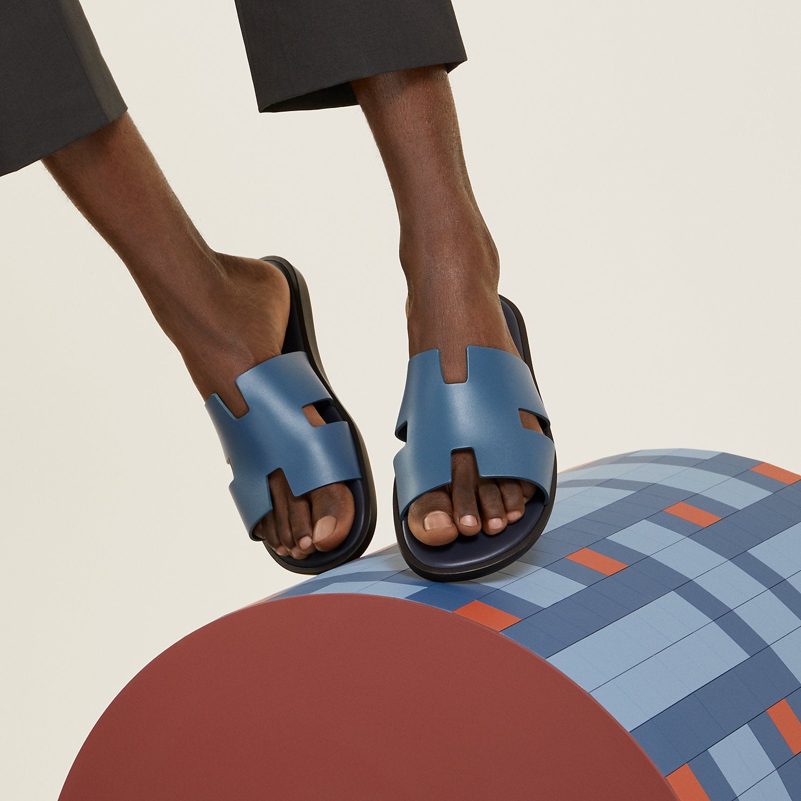 Hermès Izmir sandal 'Bleu Turquin / Marine'