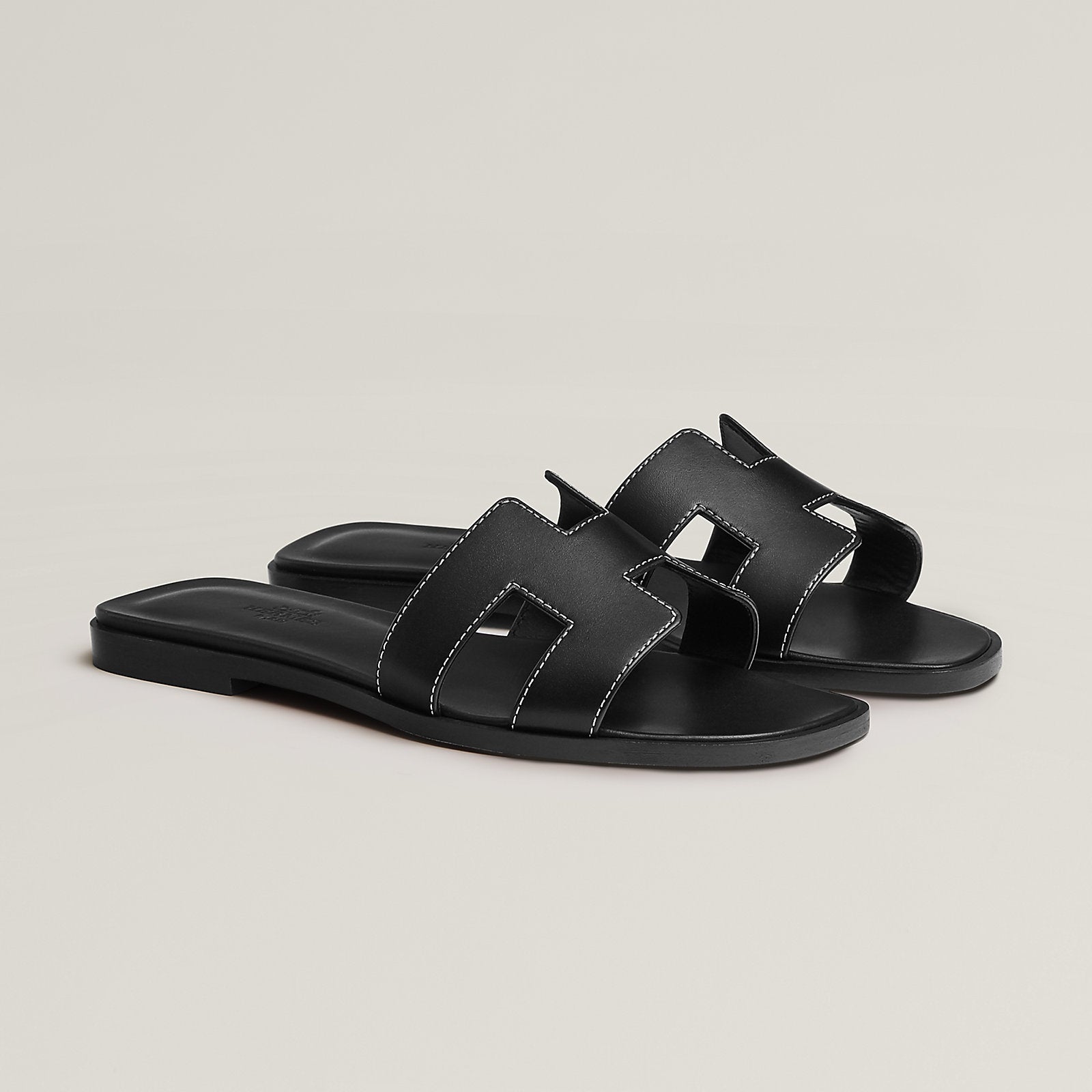 Hermès Oran sandal 'Noir'