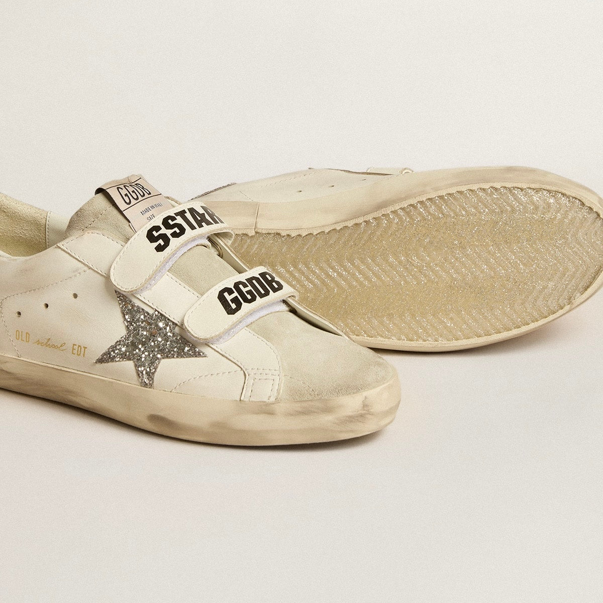 Golden Goose Super-Star Old School with silver glitter star and ice-gray suede tongue(Women's)