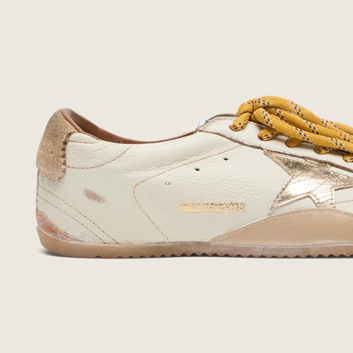 Golden Goose True-Star in white nappa leather with gold star and beige suede heel tab(Women's)